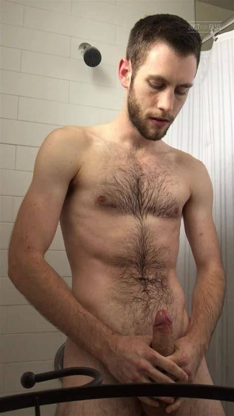 HOT FUCKING MEN LIKE HIS PISS 2 ThisVid