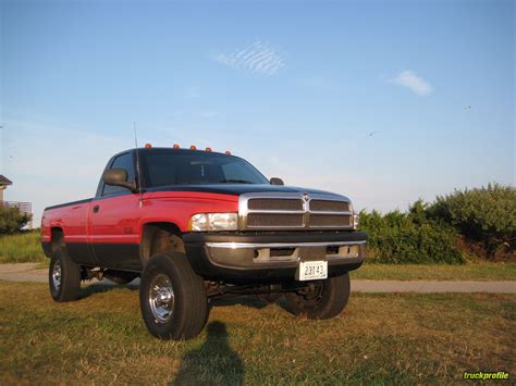 Dodge Ram Pickup Information And Photos Momentcar