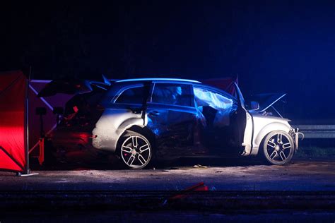 Policja wyjaśnia okoliczności wypadku pod Mszczonowem w którym zginęło