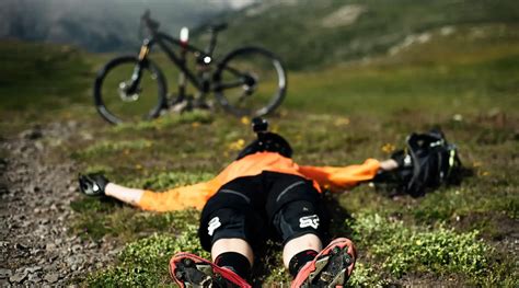 A Guide to Dealing with Common Cycling Injuries