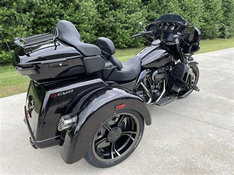 2021 Harley Davidson CVO Tri Glide Charred Crimson For Sale In