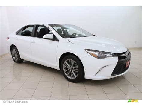 Super White Toyota Camry Se Photo Gtcarlot