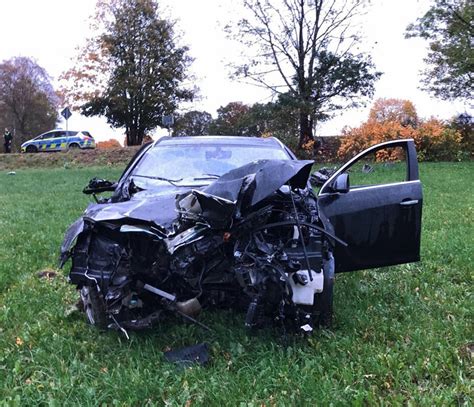 Unfall auf nasser K2 in Hückeswagen Nach Blutprobe war der