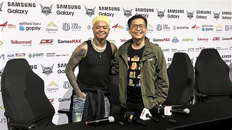 Ernest Prakasa Dan Reza Arap Nonton Grand Final Mpl Id S Onic Vs Evos