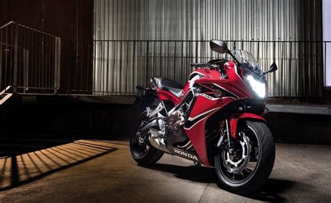 Honda CBR 650F : Price, Images, Specs & Reviews - carandbike.com