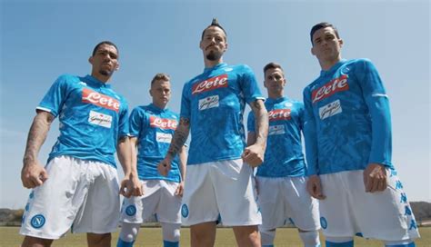 Il Napoli Presenta Le Maglie Ufficiali E Sbarca Su Amazon Corriere