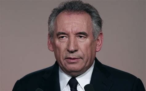 Bayrou largement reconduit à la tête du MoDem Le Télégramme