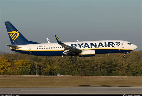 EI FRG Ryanair Boeing 737 8AS WL Photo by Imre Szabó ID 1007595