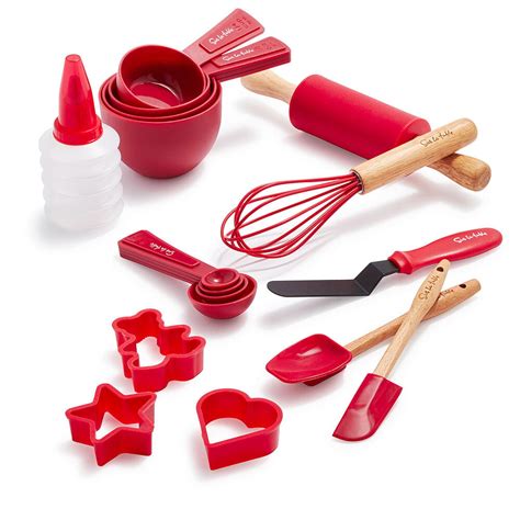 Kids 17 Piece Baking And Decorating Set Sur La Table