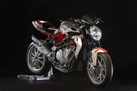 2013 MV Agusta Brutale 1090RR Review