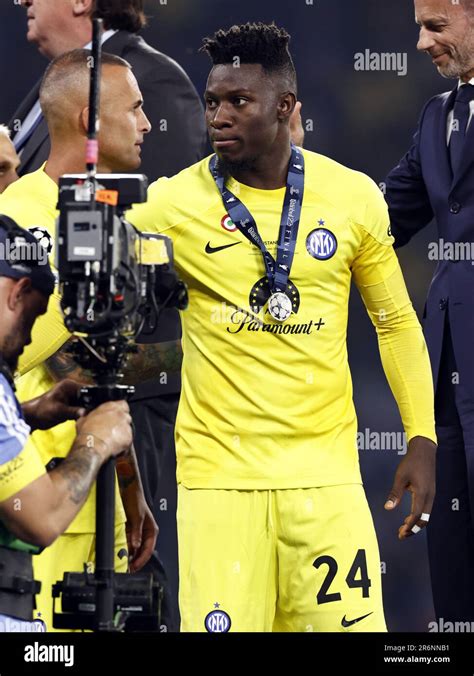 Istanbul Fc Internazionale Milano Goalkeeper Andre Onana Disappointed