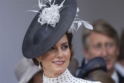 Kate Middleton Sublime En Noir Et Blanc Son Dernier Clin Doeil à