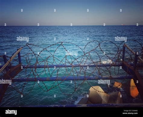 Jail break hi-res stock photography and images - Alamy