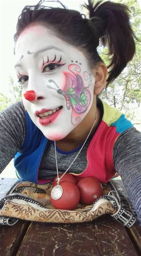 Pin By Jojo Amai On Clowns Carnival Face Paint Clown White Face