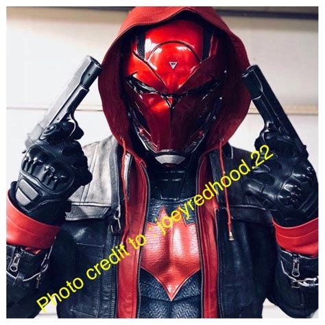 Red Hood Es Un Antihéroe De Vigilante Que Ha Sido Un Miembro De Y