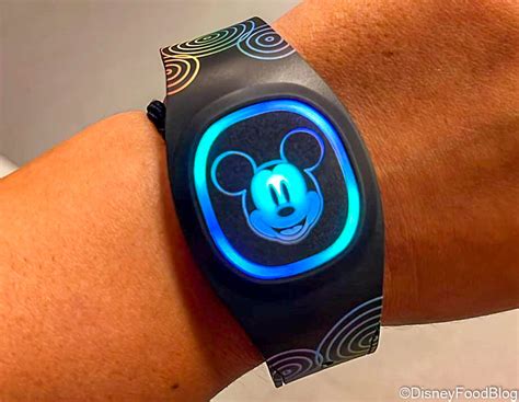 The Ultimate Guide To Customizing Your Disney Magicbands Disney By Mark