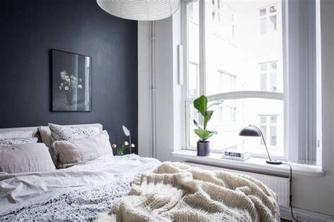 25 Stunning Tricorn Black Bedroom Ideas With Midcentury Vibes