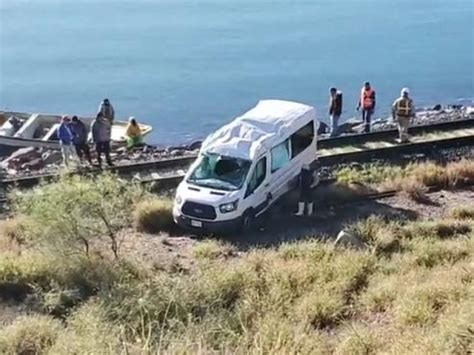 Aparatosa Volcadura En Carretera Guaymas Empalme