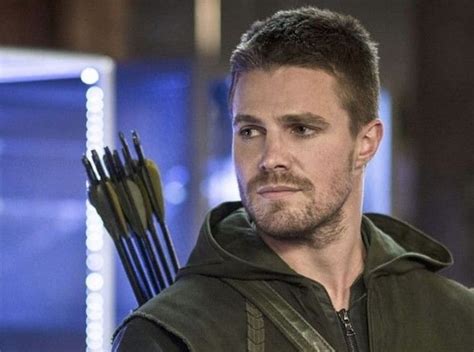 Oliver Queen Arrow ⚡ Stephen Amell Arqueiro Verde Episódios