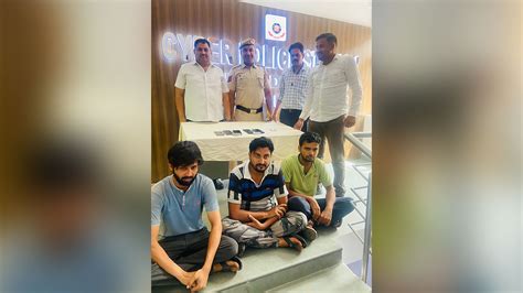 Delhi Three Held For Duping People On Pretext Of Providing Jobs In