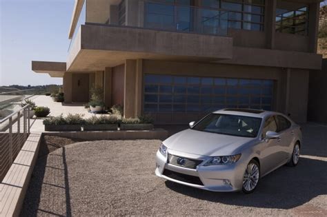 Lexus ES 300h Hybrid Hitting Streets in North America - Greener Ideal