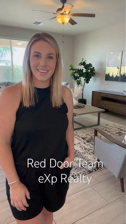 Carmen Johnson Co Owner Real Estate Agent Red Door Team At Exp Realty