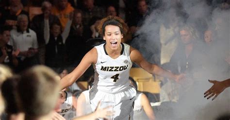 Cierra Porter Finds Motivation In Sisters Injury Mizzou Sports