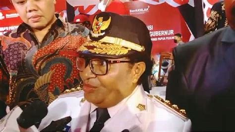 Profil Ribka Haluk Gubernur Perempuan Pertama Di Tanah Papua