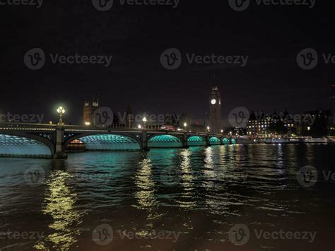 Houses of Parliament and Westminster Bridge at night in London 36359275 ...