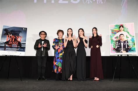 【ワーナー公式】ニュース｜映画『母性』戸田恵梨香・永野芽郁日本を惑わす衝撃作の初お披露目に感無量