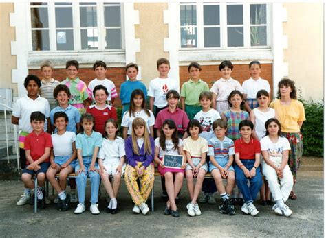 Photo De Classe Cm De Ecole Primaire Reuilly