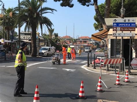 Albenga Manutenzione Decoro E Verde Pubblico Proseguono Gli