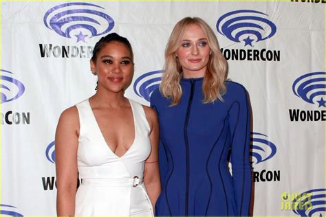 'Dark Phoenix' Cast Makes Stylish WonderCon 2019 Appearance: Photo ...