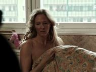 Naked Anja Karmanski In Mit Burnout Durch Den Wald