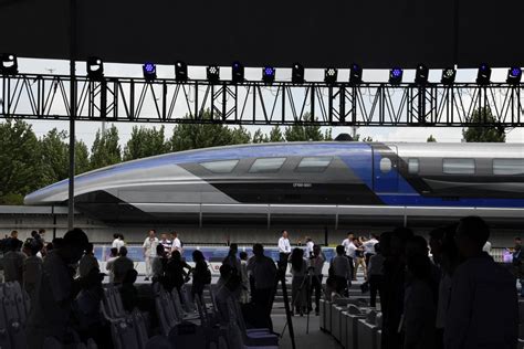 Worlds First 600 Kmh High Speed Maglev Train Rolls Off Assembly Line