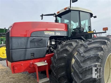 Versatile 2425 Auctions Equipmentfacts