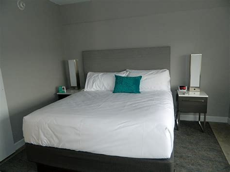 Hotel Indigo Harrisburg - Hershey - Guest Reservations