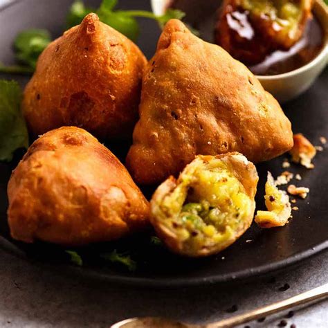 Samosa recipe | RecipeTin Eats