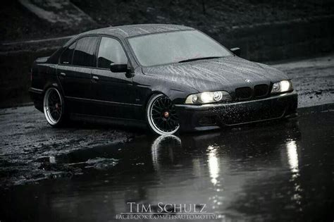 Bmw E39 5 Series Black Rain Bmw E39 Bmw Bmw Classic Cars