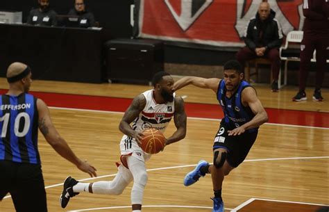 Spnet No Morumbi Basquete Tricolor Derrota O Pinheiros Pelo Nbb