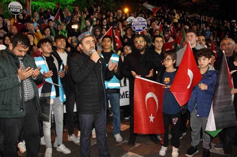 Amasya da İsrail in Gazze deki hastaneye saldırısını protesto yürüyüşü