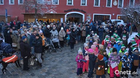 Singen Unterm Christbaum In Konnersreuth Kommt Gut An Onetz