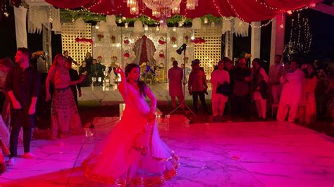 London Thumakda Best Pakistani Wedding Dance Youtube