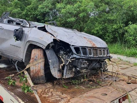 Quatro Pessoas Morrem Após Carro Cair Em Ribanceira No Extremo Sul Da Bahia