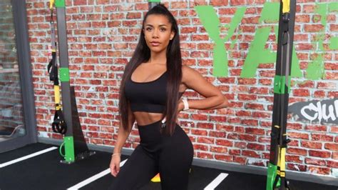 Izzy Fairthorne From Too Hot To Handle Season 3 Find Her On Instagram Teenage Love Fitness