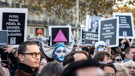 Act Up Paris 30 Ans Dactivisme Contre Le Sida France Inter