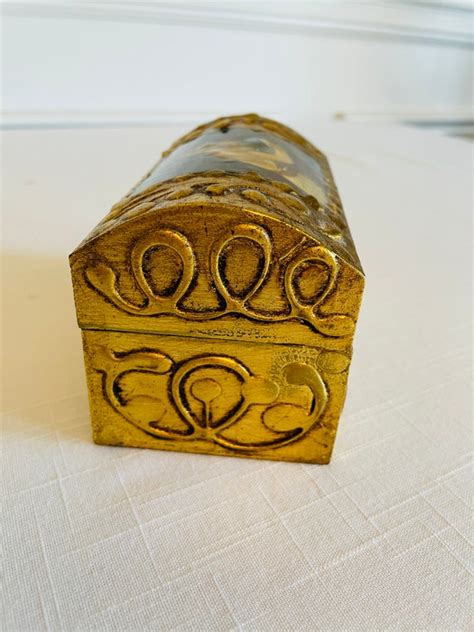 Vintage Florentine Gold Gilded Jewelry Trinket Box Gem