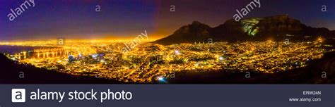 Skyline of Cape Town at night with Table Mountain behind, Cape Town ...