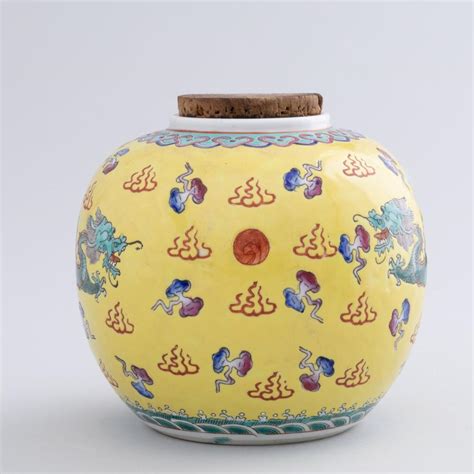 Lot Two Chinese Ginger Jars Largest 5 12 X 5 In 14 X 127 Cm