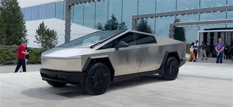 Teslas Long Awaited Cybertruck Finally Hits Showrooms For Display